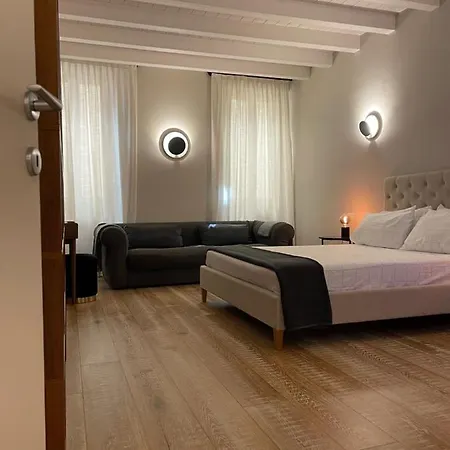 Alojamento de Acomodação e Pequeno-almoço Castello 25 *