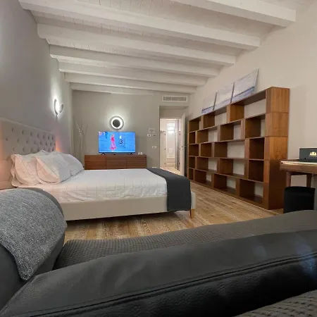 Castello 25 Bed and breakfast