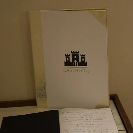 Castello 25 Ντεζεντσάνο ντελ Γκάρντα
