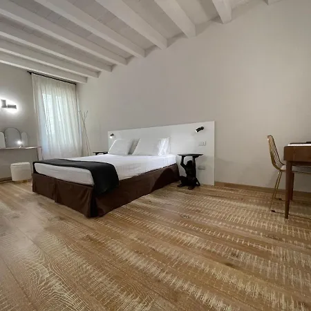 Frühstückspension Castello 25 Desenzano del Garda